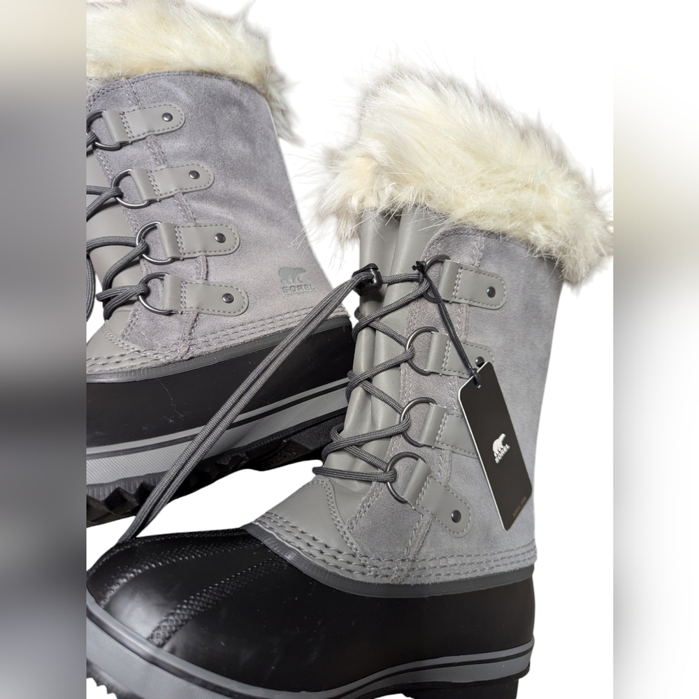 NWT Joan of Arctic Sorel Boots Size 4